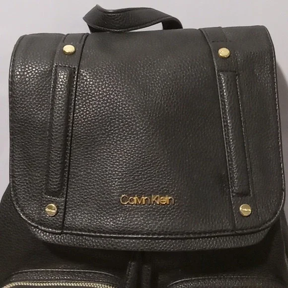 Calvin Klein Hudson Bubble Lamb Flap Backpack - Picture 3 of 10